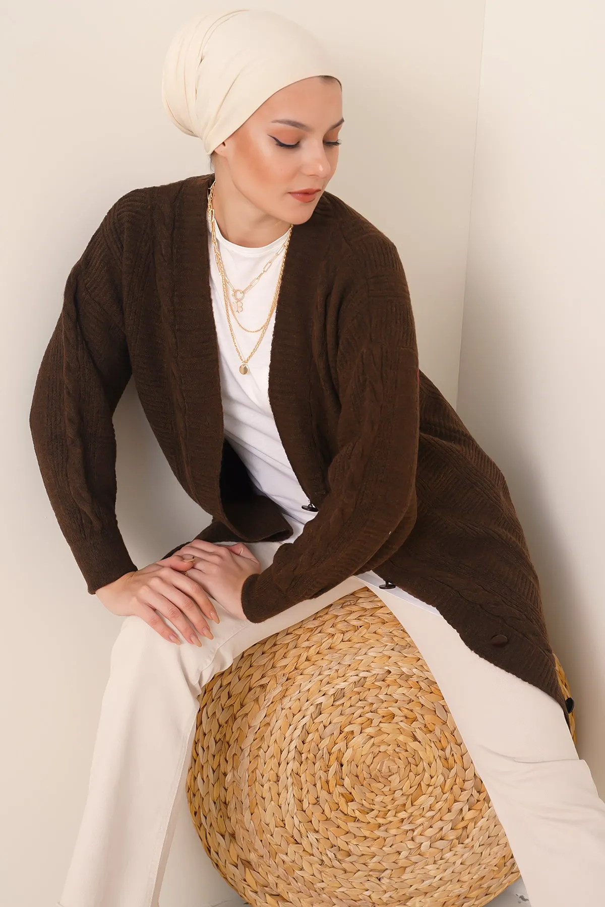 15768 tesettür triko hirka