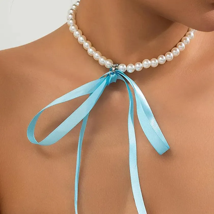 Elegant Black Ribbon Choker Necklace with White Pearls: Timeless Elegance