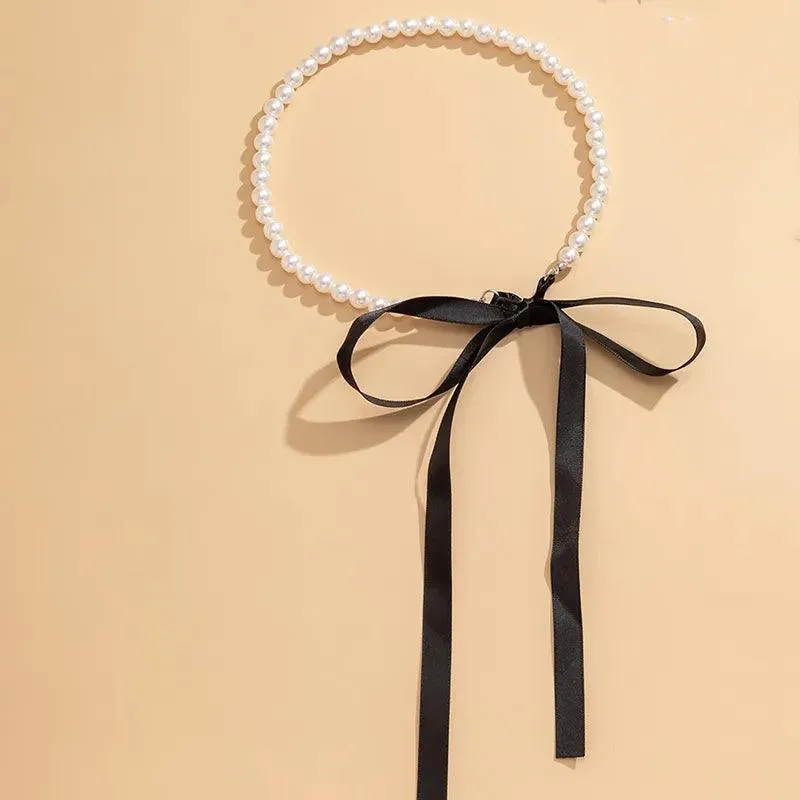 Elegant Black Ribbon Choker Necklace with White Pearls: Timeless Elegance