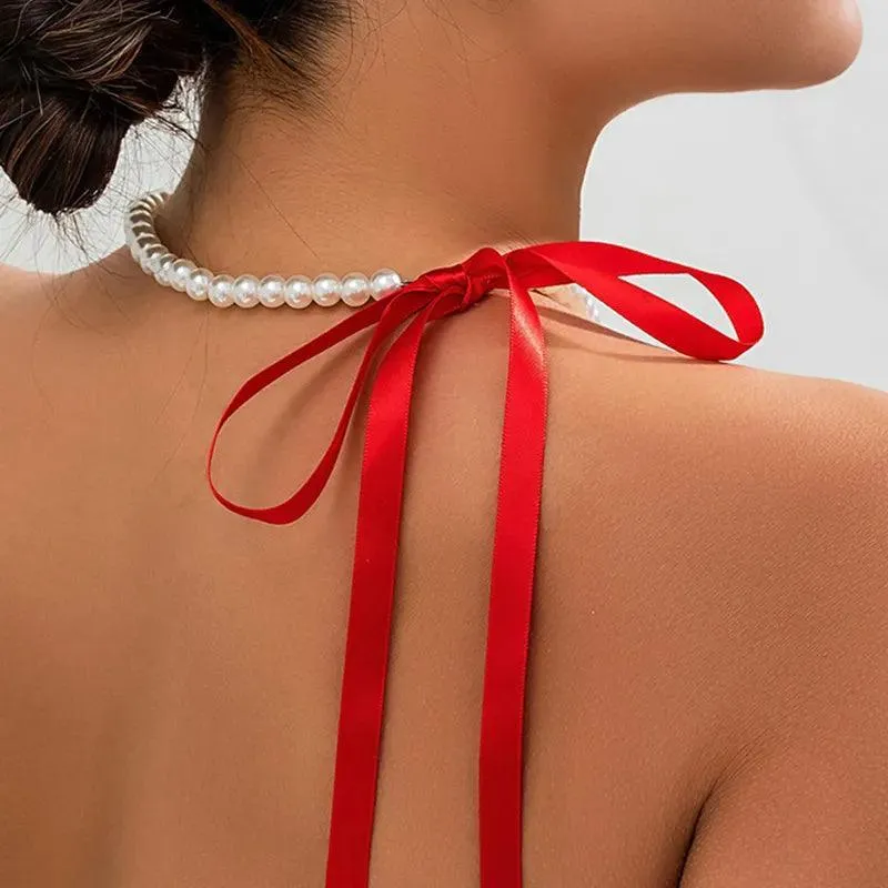 Elegant Black Ribbon Choker Necklace with White Pearls: Timeless Elegance