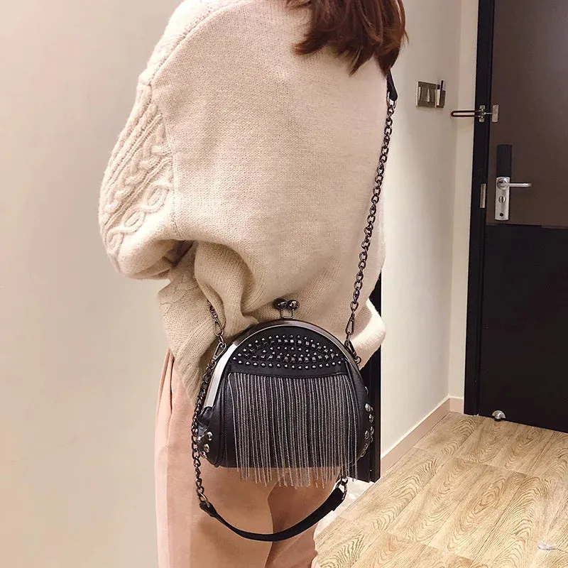 Emiliana | Essential Retro Chic Kiss Closure Bag