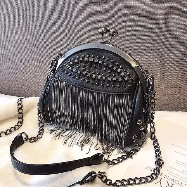 Emiliana | Essential Retro Chic Kiss Closure Bag