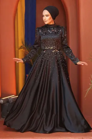 Long Maxi Dress gracefully accommodates Hijab while maintaining a chic and sophisticated look- Black