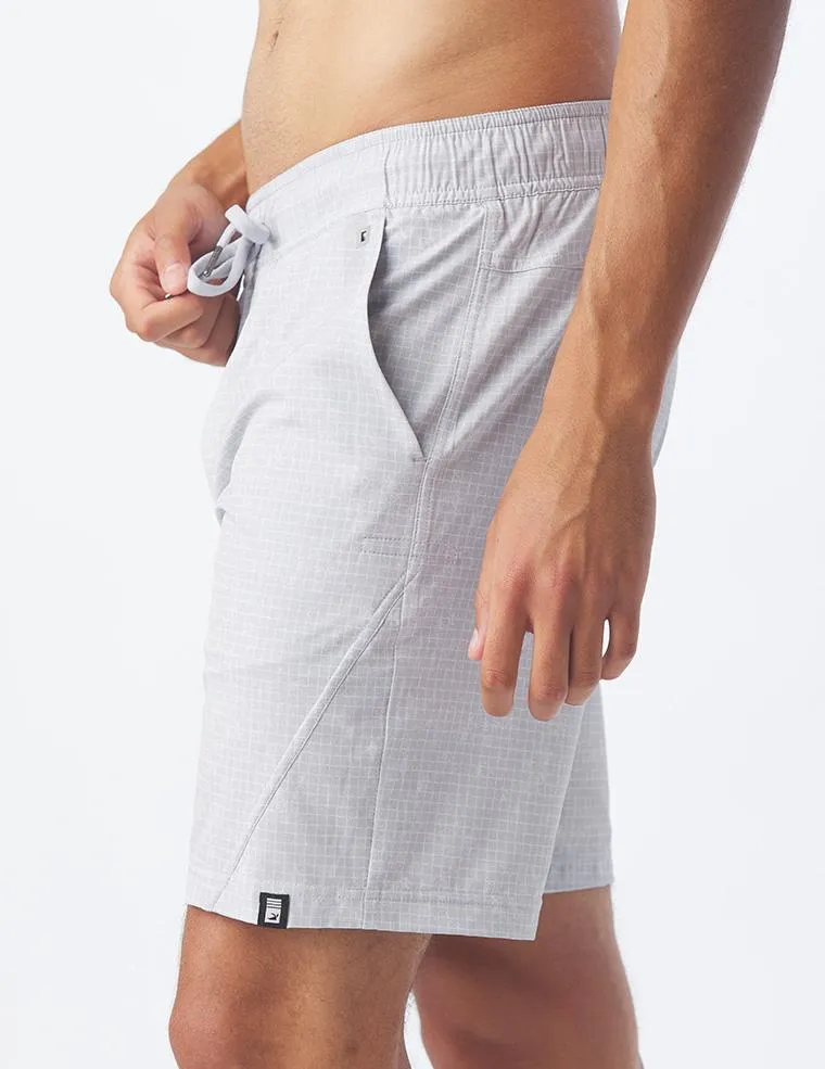 Versatility Short 7.5": Ash Grey Grid Print