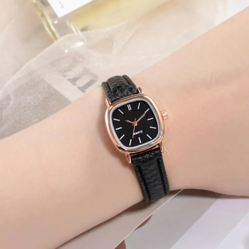 Vintage Brown Leather Women's Watch: Timeless Retro Elegance
